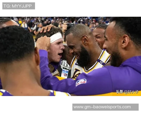 里夫斯回忆外婆因詹姆斯吼他而生气自曝母亲更严厉让人印象深刻