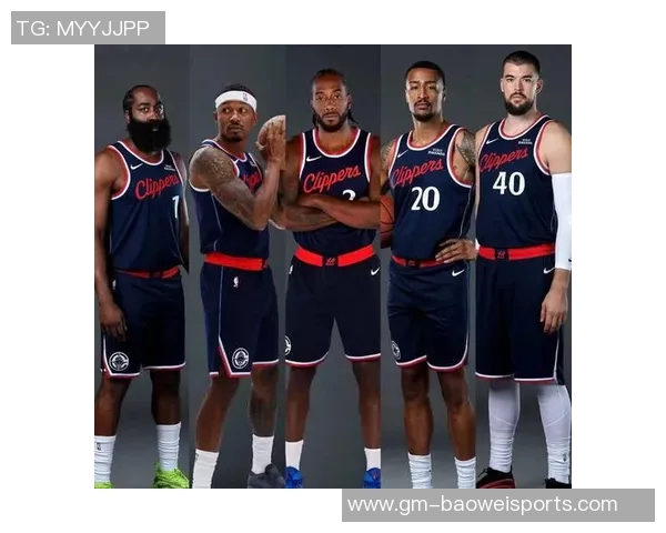 小卡称赞训练营表现出色年轻球员防守沟通能力显著提升