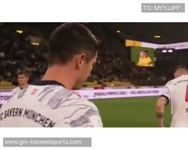 莱万37岁身价降至千万级别仍紧随梅罗本季12轮贡献8球2助攻表现不俗