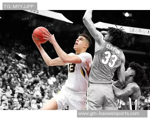 小迈克尔波特首节表现抢眼全场贡献24分11板7助后劲不足令人担忧