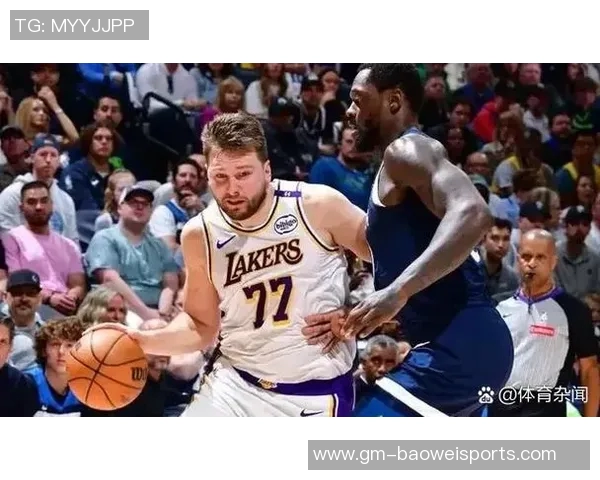 替补梅里尔表现出色五记三分助球队赢得胜利首末节各得11分